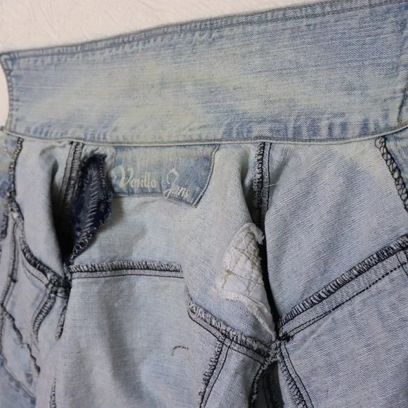 Vanilla Star Jeans | Light Wash Distressed Embroidered Cropped Jean Jacket - Picture 7 of 16